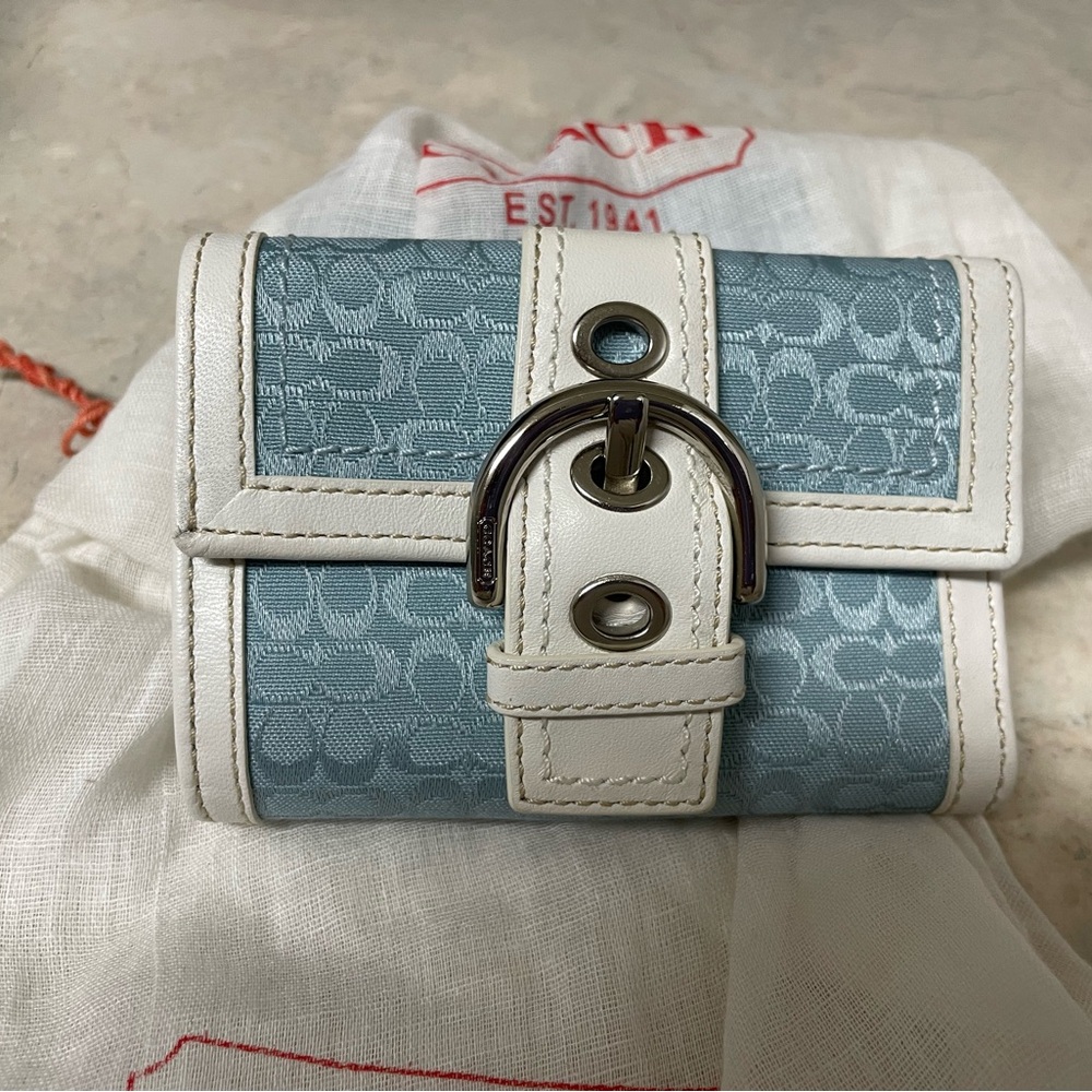 Vintage Coach Blue and White Women's Wallet - Picture 4 of 5